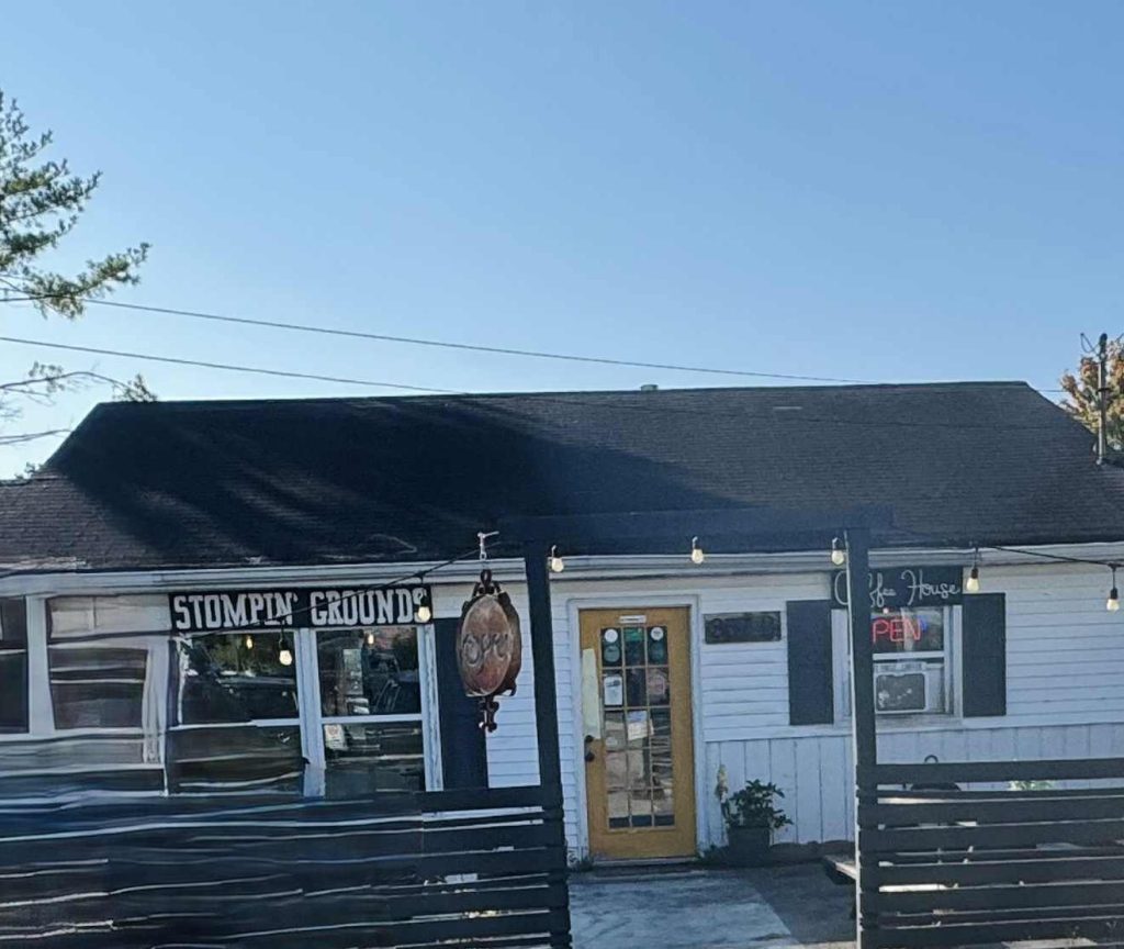 Stompin' Grounds Coffee House in Hendersonville Tennessee