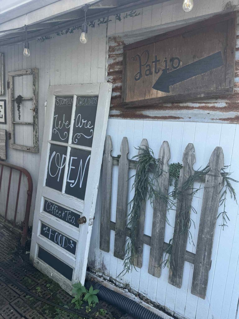 Stompin' Grounds Coffee House in Hendersonville Tennessee